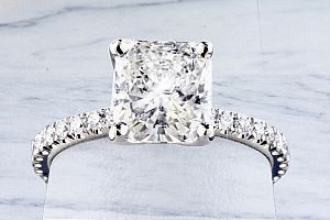 2.01 Carat RADIANT Cut Diamond Engagement Ring - Platinum 
