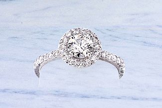 1.07 Carat TW IDEAL CUT Round Brilliant Diamond Engagement Ring 